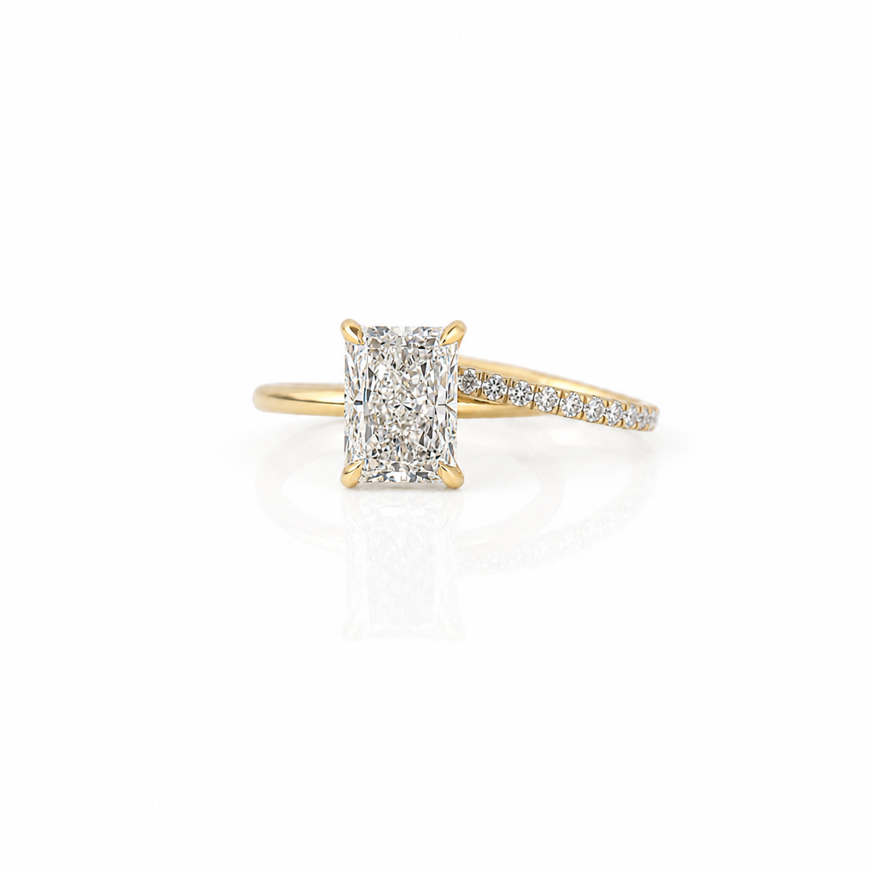 Lab Grown Diamond Bridal Set | Pavé Band | Radiant 3.93 ct center stone
